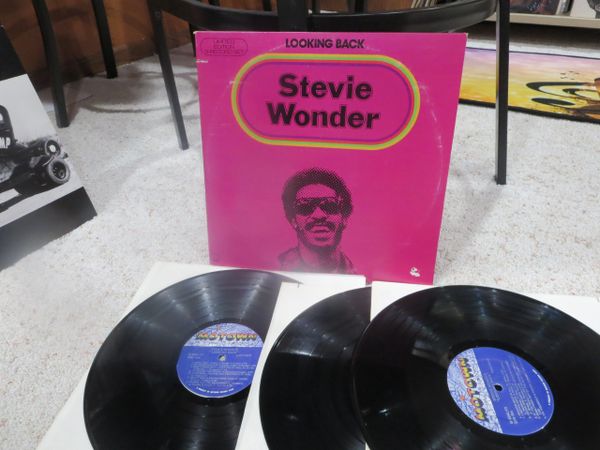 Stevie Wonder - Looking Back - Cutout - 3 Vinyl Set - My Cherie Amour -  Signed , Sealed, Delivered