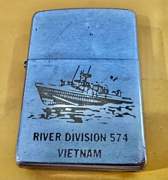 Vietnam War - US Military Vietnam Navy River Division 574 Zippo Lighter