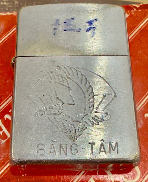 Vietnam War - US Military South Vietnam Airborne Division “ Bang Tam “ & Sans Famille “ Nguyen Tien “ Zippo Lighter