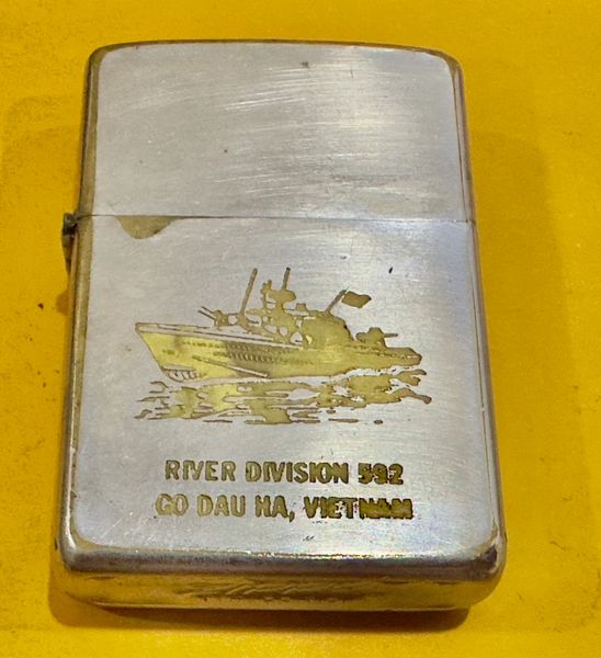 Vietnsm War -US Military Vietnsm Navy Seals River Division 592 Go Dau Ha,Vietnsm Zippo Lighter