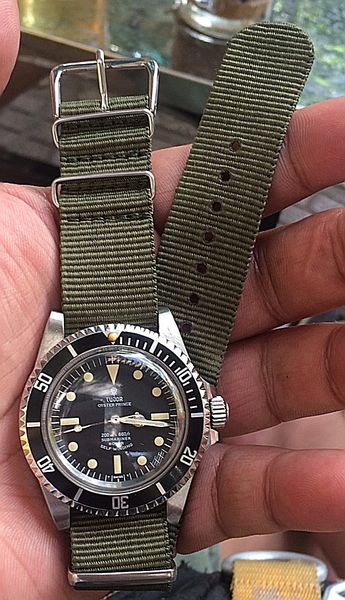 Reproduction Rolex Or Tudor Oyster Pepertual 200m-660ft Submariner Rotor Self-Winding Wristwatch (New-Model)