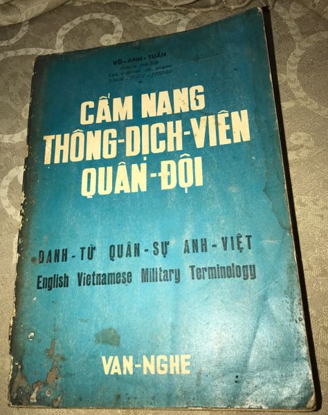 MACV-USOM-JUSPAO English Vietnamese Military Terminology Book