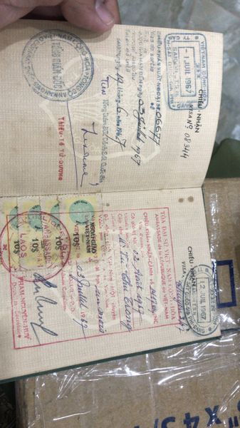 Republique Francaise expired visa 1970