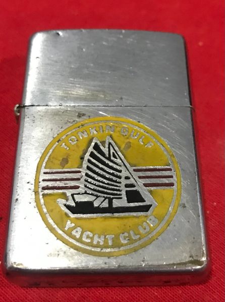 Vietnam War - US Navy Ship " Tonxin Gulf Yatch Club " Zippo Lighter