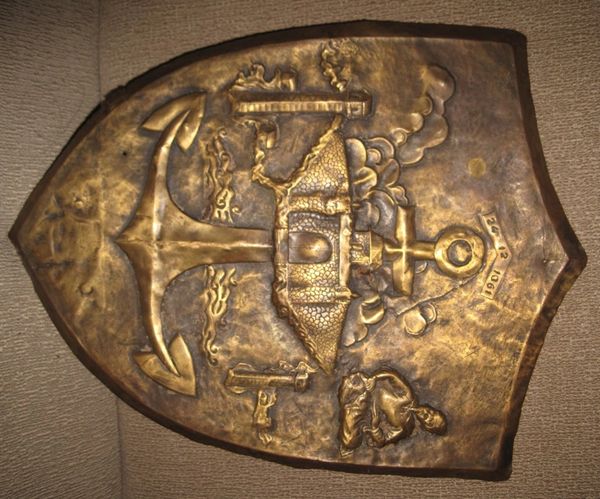 GRANNY DYNASTY NAVY BRASS PLAQUES OLD- DAINAM WAR