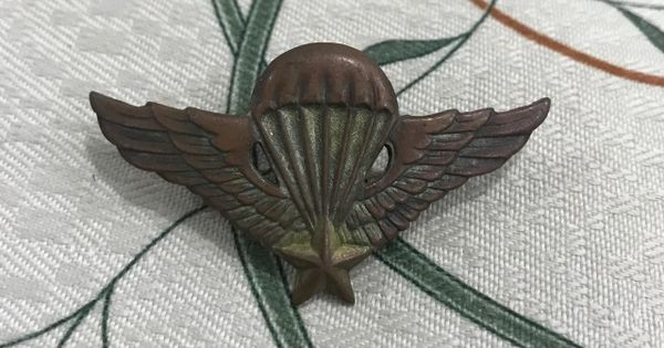 Original ARVN PARACHUTE " Nhay Du " South Vietnamese Badges Bronze 3rd class