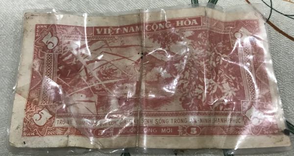 Original Lieutenant-General " Nguyen Khanh " $5 Bill only Vietnamese soilder Goverment Money