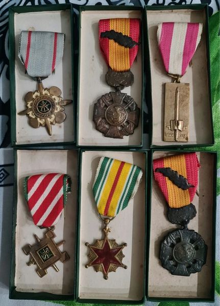 Vietnam War - Original South Vietnam 6 pcs Medals with box Set