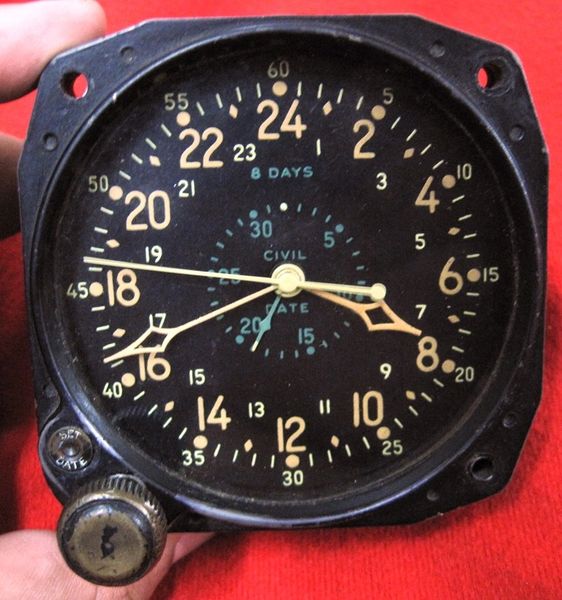 US WAR CIVIL 8 DAYS WATCH 24 HOURS CLOCK VINTAGE DATE ON AUG 30 1949 WALTHAM