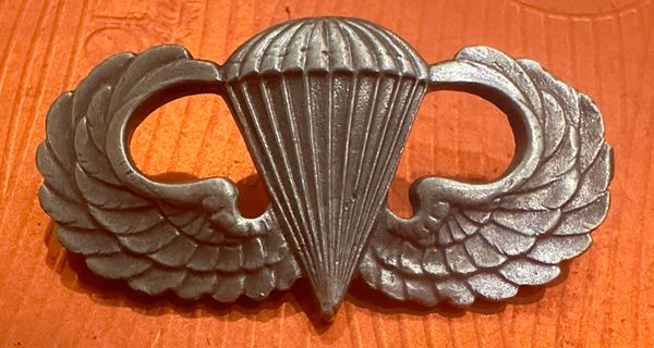 Vietnam War - US Military Airborne Special Skill Parachutist Badge