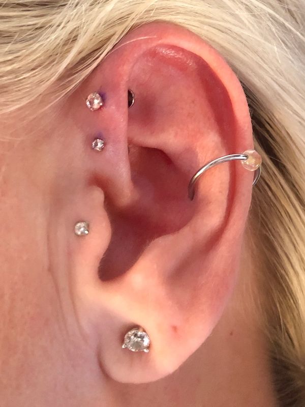 Double Foward Helix, Tragus, Conch, Lobe ear piercing multiple piercings middle ear top ear piercing