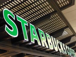 Işıklı Alüminyum Starbucks Coffee Panoları ile Işıklı Alüminyum Starbucks Coffee Tabelaları