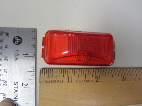 Red 2.5" Rectangular Seal Lights VSM1500/46412/M150R
