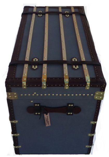 Black Leather Trunk from Louis Vuitton, 1920s for sale at Pamono