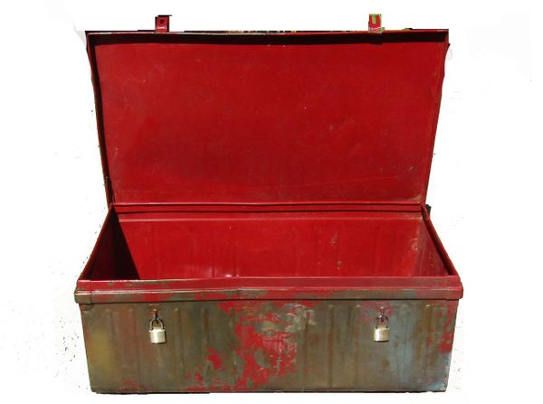 Late 1800's Black Sheet Metal Dome Top Trunk, Antique Trunk Restoration &  Design RANDALL BARBERA