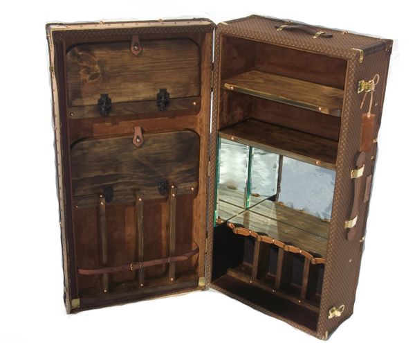 French inspired luxury portable mini bar trunk