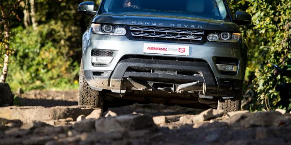 General Grabber AT3 fitted to Range Rover on rocky terrain