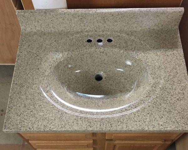 Cultured Marble Vanity Top (Vanilla Spice) 22" x 31" three hole for 4" center faucet (local pickup only).