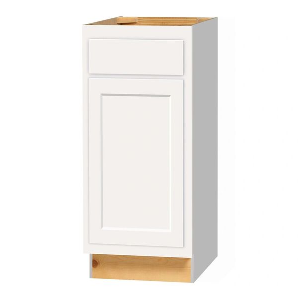 D White shaker Base cabinet 15w x 24d x 34.5 (Local Pickup Only)h