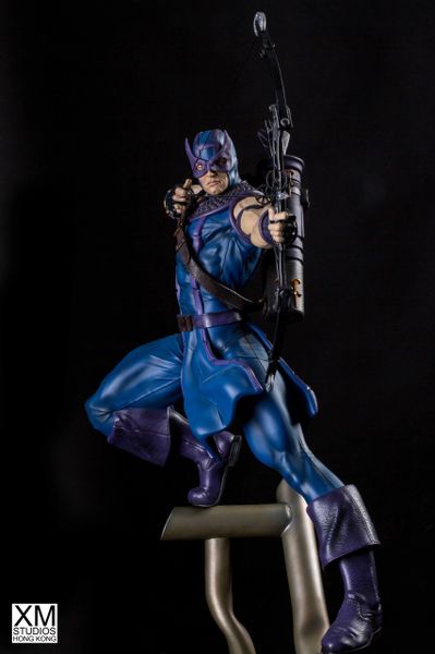 PREMIUM COLLECTIBLES: HAWKEYE STATUE (COMICS VERSION) <Price in HKD>