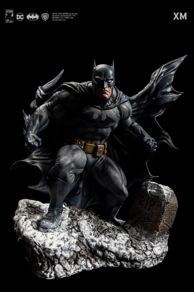 XM 1/6 Batman Hush (Pre Order)