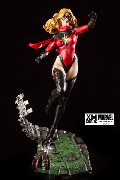 PREMIUM COLLECTIBLES: MS MARVEL STATUE (COMICS VERSION) - <Sold Out>