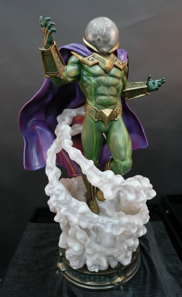 PREMIUM COLLECTIBLES: MYSTERIO STATUE (COMICS VERSION) - Sold out