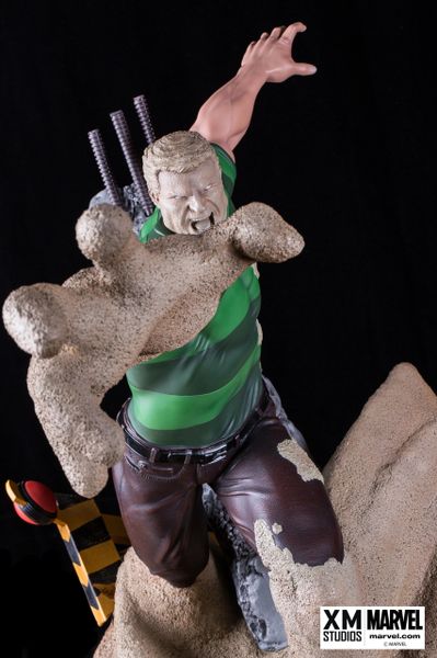 PREMIUM COLLECTIBLES: SANDMAN STATUE (COMICS VERSION)