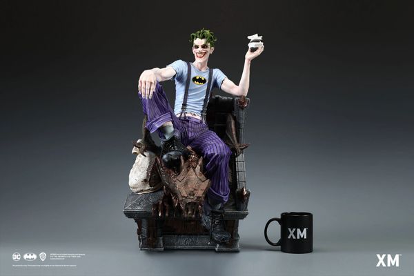 XM 1/4 DC The Joker (Batman: White Knight) - Pre Order