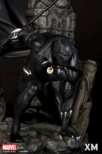 PREMIUM COLLECTIBLES: 1/4 BLACK PANTHER - Sold out