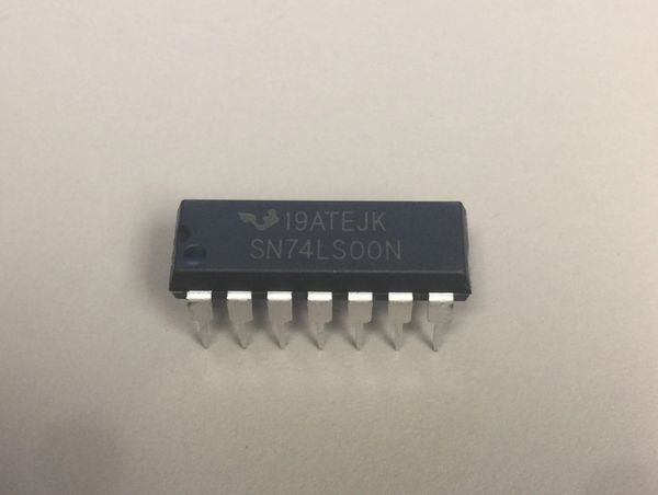 74LS00 Quad 2 Input NAND Gate