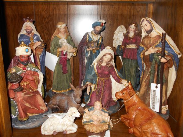 11 Piece Nativity Set | Christmas