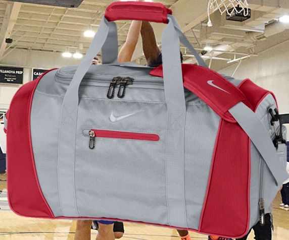 Nike Duffel Bags in Luggage 