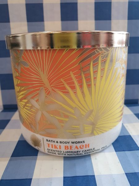 Bath and body works tiki beach candle