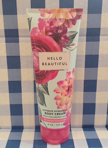 hello lovely bath and body works candle