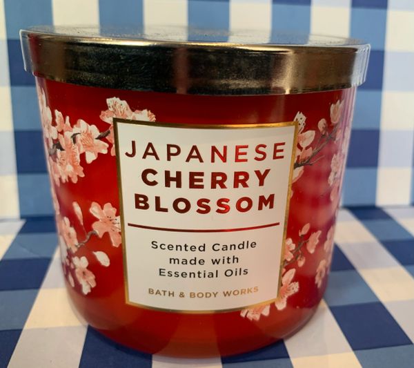 bath and body works japanese cherry blossom candle review