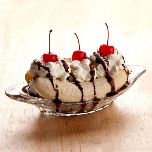 Relish / Banana Split Dish | Anderson Rentals