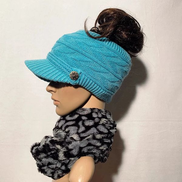 Turquoise best sale winter hat