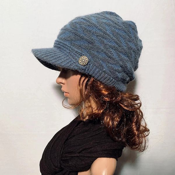 Knit hat with bill online