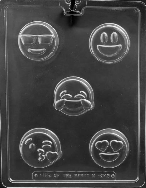 EMOJI OREO COOKIE MOLD emojis cookies oreos love happy kisses smile cool faces