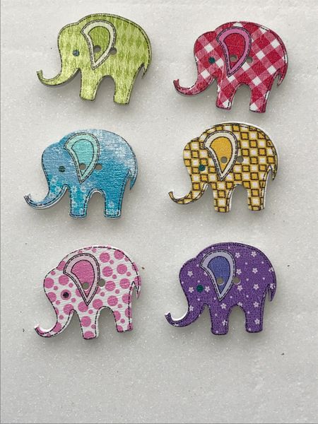 The Bead and Button Box. 6 Pretty wooden Elephants. 28mm (2.8cm) x 23mm. Great for card making and other craft projects.
