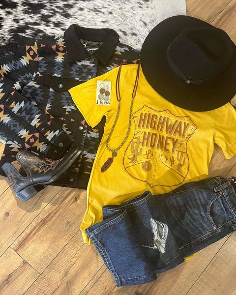 CLEARANCE Highway Honey Tee