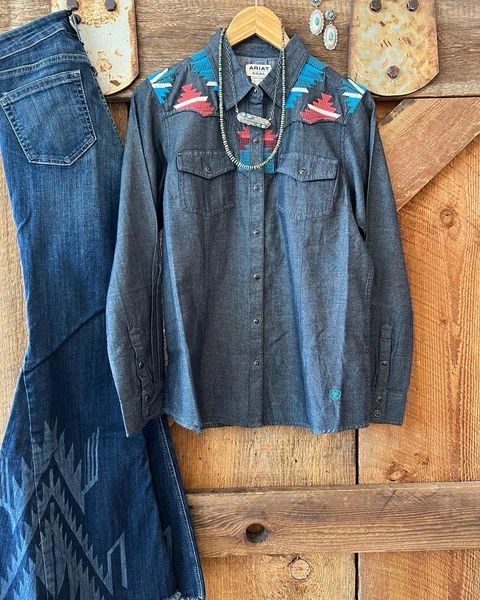 Dutton Long Sleeve Snap Shirt