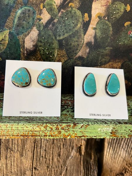 Kingman Turquoise Stud Earrings 20755