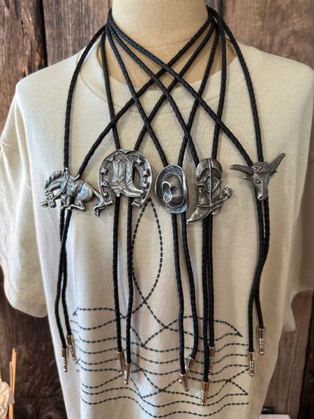 Bolo Tie (Silver)