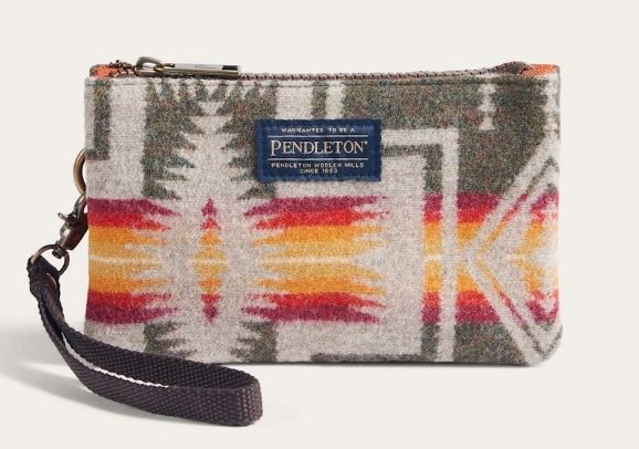 Pendleton Harding Olive Three Pocket Keeper