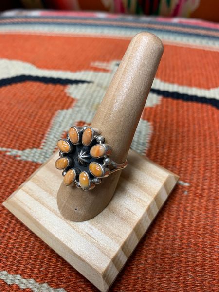 Spiny Oyster Flower Ring