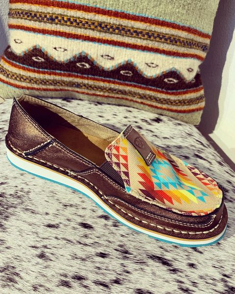 CLEARANCE Women's Aztec Cruiser