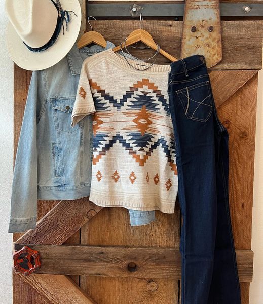 CLEARANCE Blue Mountain Pullover