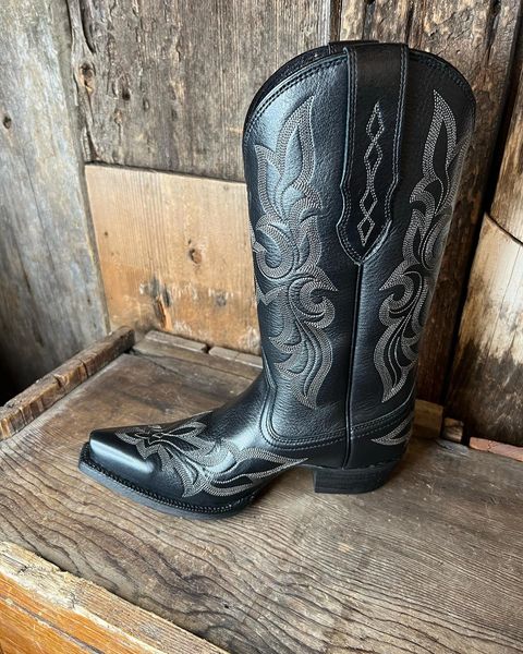 Jennings Black Boot with Stretch Fit